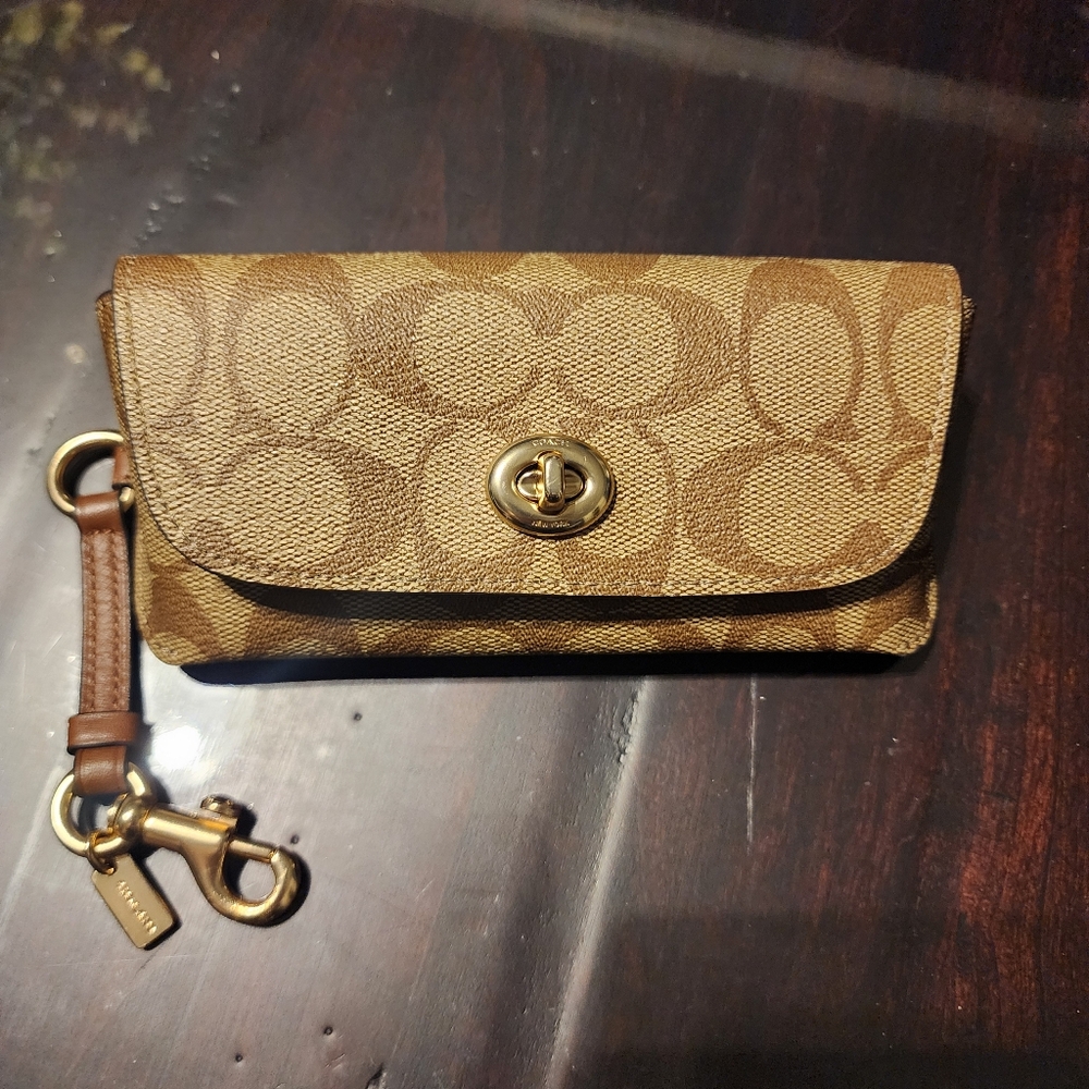 Coach signature leather sunglass case